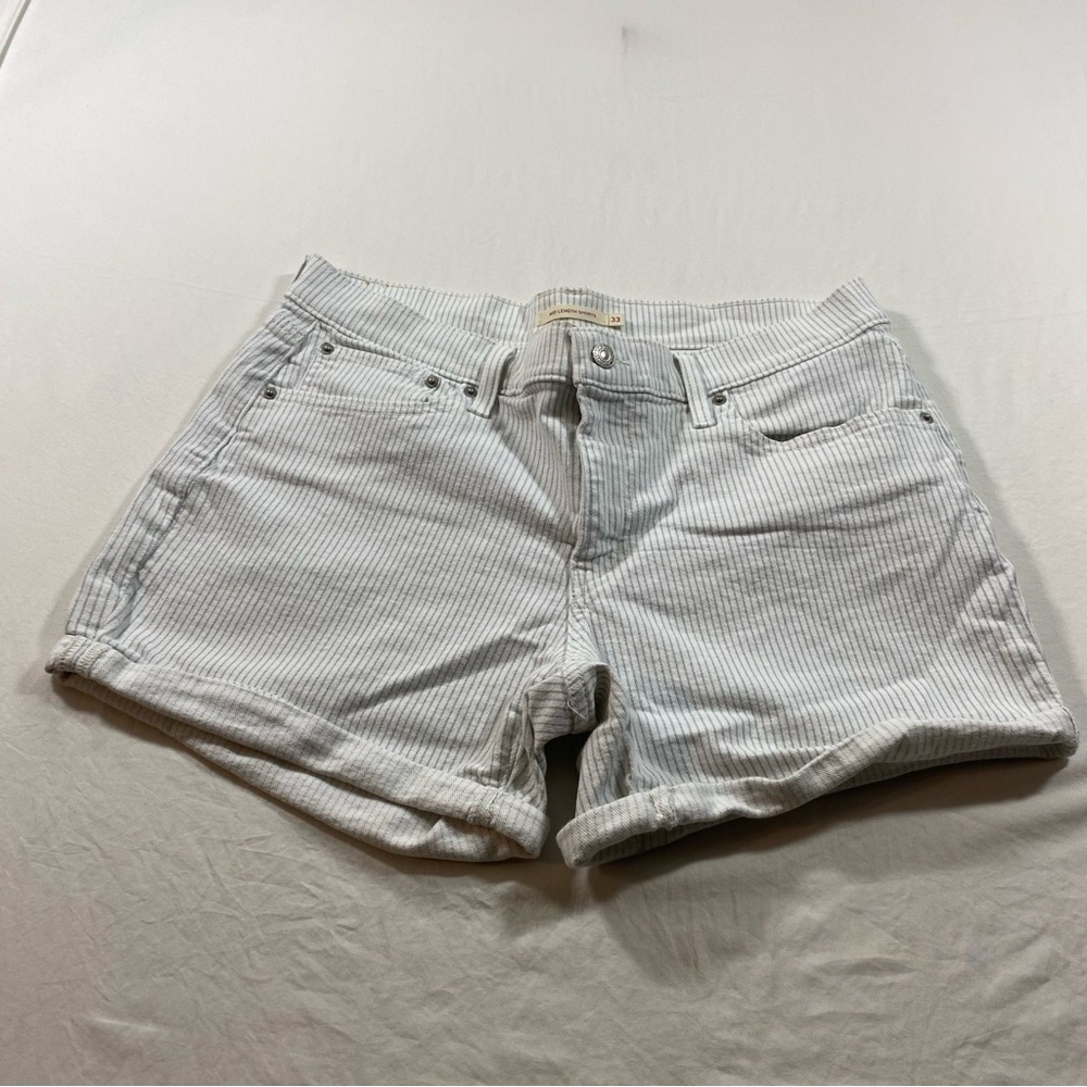 Levi’s Mid length Shorts women W33 Striped who blue Shorts feminine